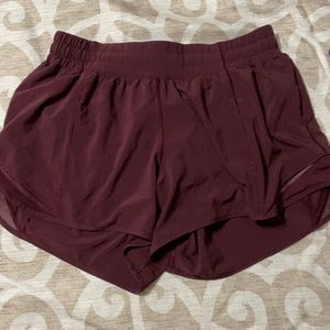 Lululemon Hotty Hot Shorts size 8